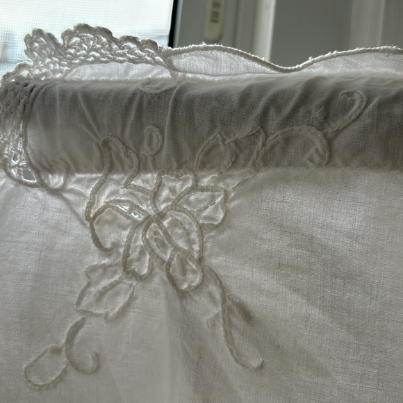 Embroidery curtains wide 29”/long 31” - Picture 4 of 6